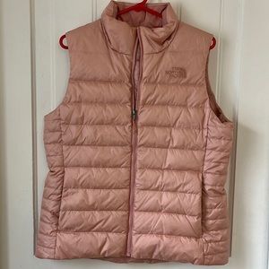 NWOT: THE NORTH FACE Women’s 550 vest.